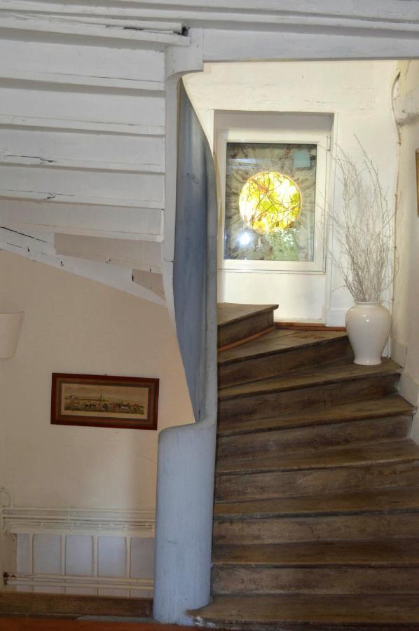 Room In Guest Room - Maison Lamerique Welcome You To One Of Their Room Dogs Are Also Welcomed Сен-Жак-Ле-Блан Экстерьер фото